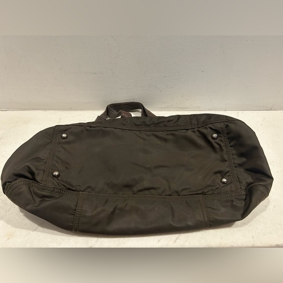 Gorgeous Miu Miu leather trimmed bag with cool hardware. Excellent condition - Picture 7 of 10